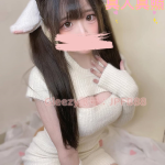 月（ツキ）160.E.45.22歳 価格はおよそ60,000円 #生中出し＋2万円 在校生 童顔巨乳 清純で美しい外見があなたを誘惑