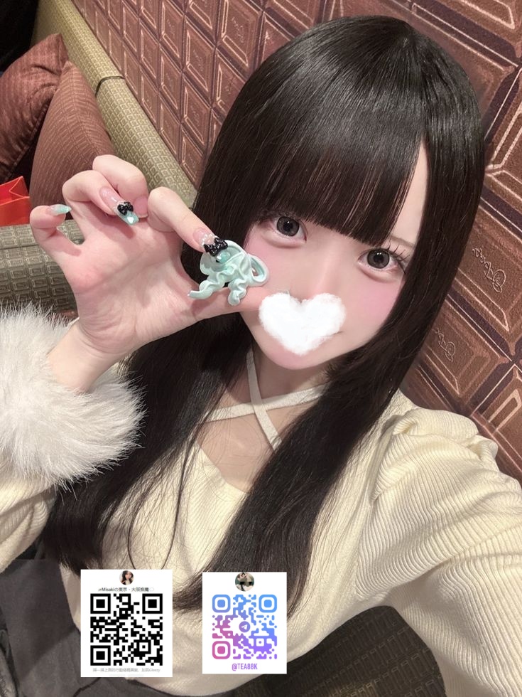 小々（ここ）20歳 157cm 48kg Dカップ童顔爆乳のロリ系美少女本物Gカップの超柔らか美乳