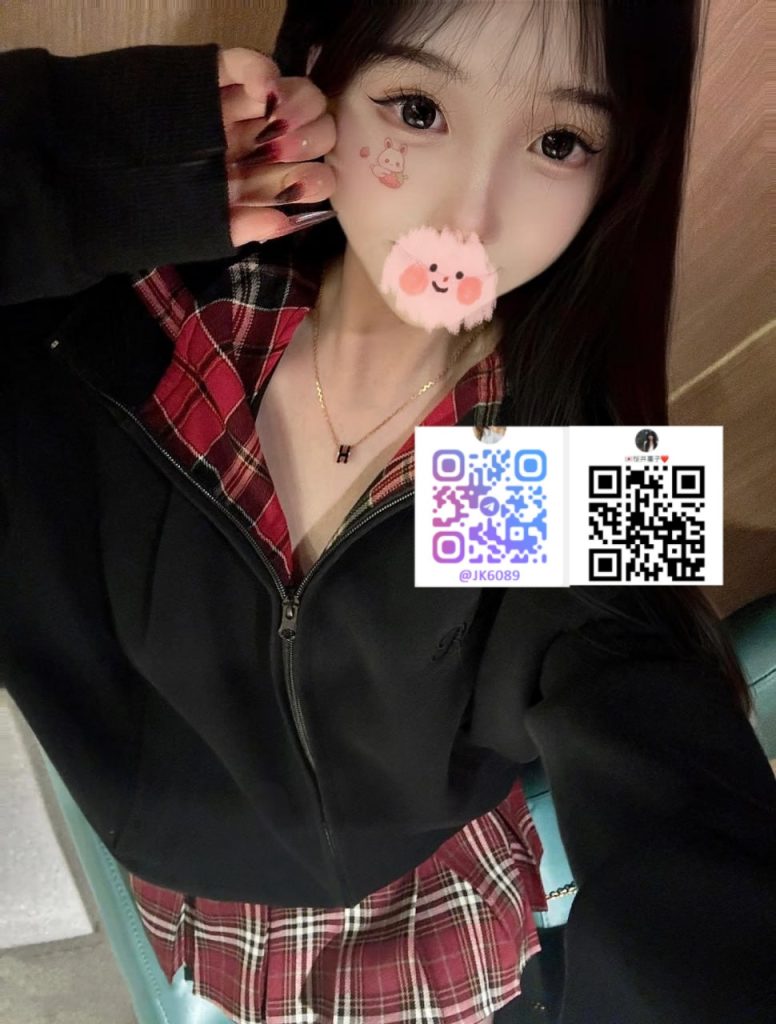 エロ内容：外見は美甲な妹系で、小柄ながら均整の取れた抜群のスタイル☺️。親切で優しい性格、話しやすく形式張らない雰囲気で😘