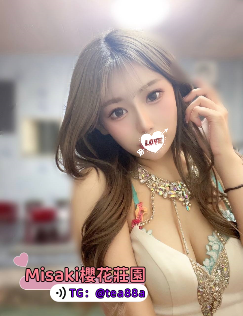 修長美腿、S曲线身材，搭配丝袜简直就是视觉盛宴！丝袜诱惑、专业按摩、湿热口技、激情全程、69互玩、LG享受… 温柔体贴，