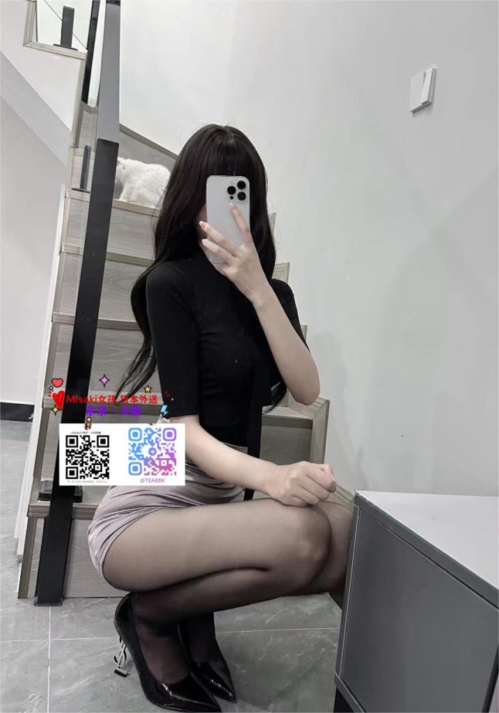 細身美脚＆輝く魅力ジュズ | 166cm / Eカップ＋ / 26歳絹のようなロングヘア、磁器のように滑らかな肌、