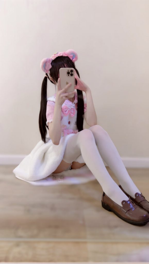 新妹蘿莉有人感興趣嗎？秒殺價60.00019歲青春無敵蘿莉