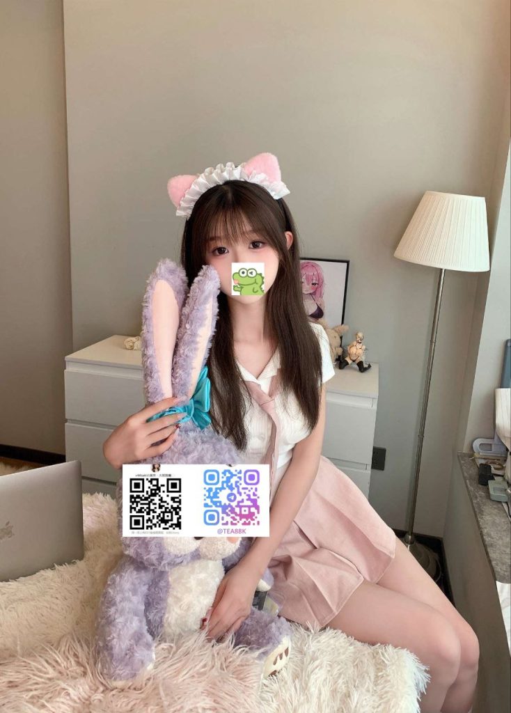 特徴： フェラと69が大好き！#Dカップ美巨乳の小悪魔アシスタント。彼女の秘所へ精子をすべて放出してください👅 要望があれば出勤し