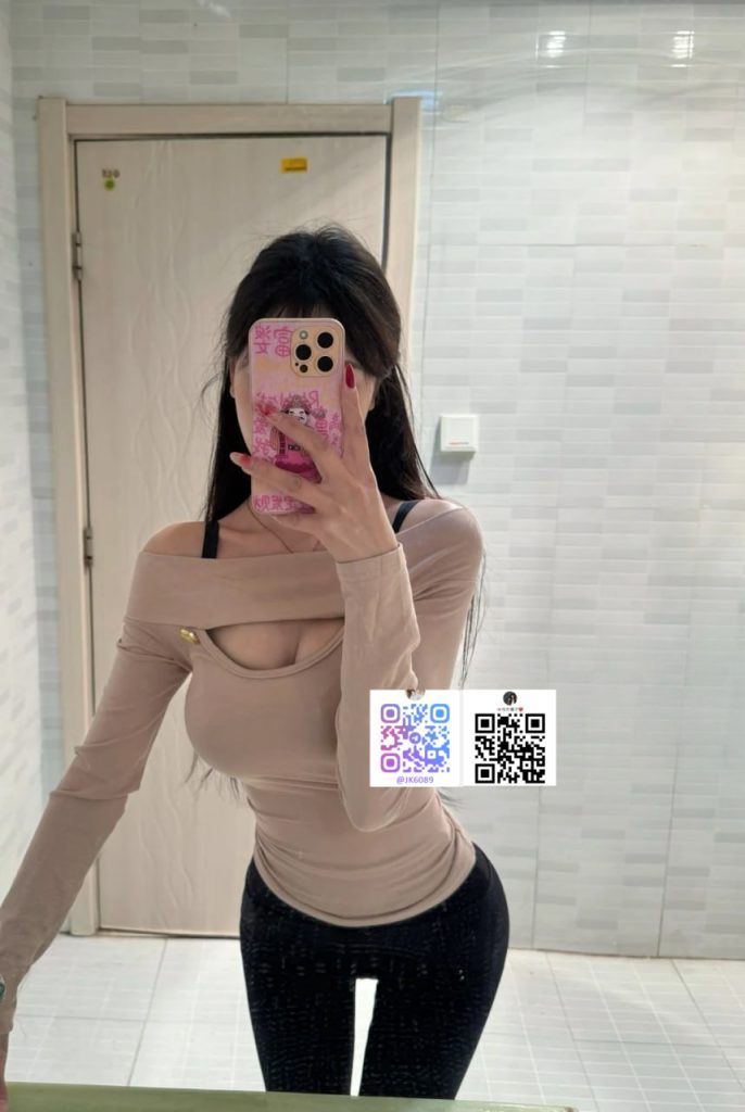 特色：性感嗷嗷 還是一名健身達人敢玩技術派 胸部大 臀部翹 淫水多擁有天然美乳 熱情 戰鬥力十足溫柔體貼 熱情主動 喜歡被吹舔❤️